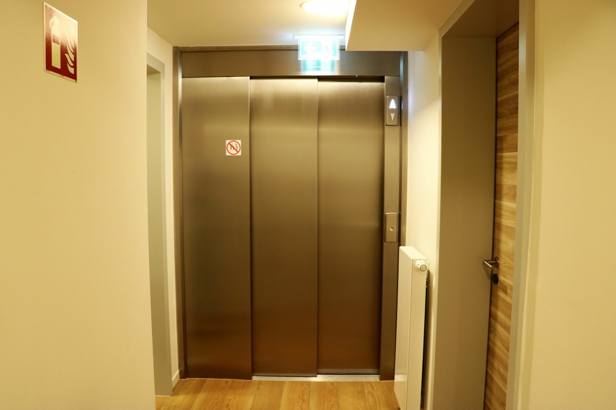 Signature East Hotel Apartment ハンブルク エクステリア 写真